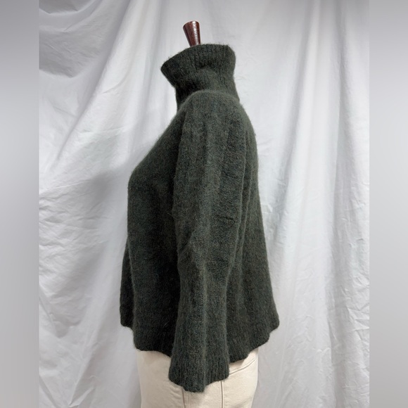 Wrap London Heather Melange Cropped  Turtleneck Sweater - Picture 2 of 11